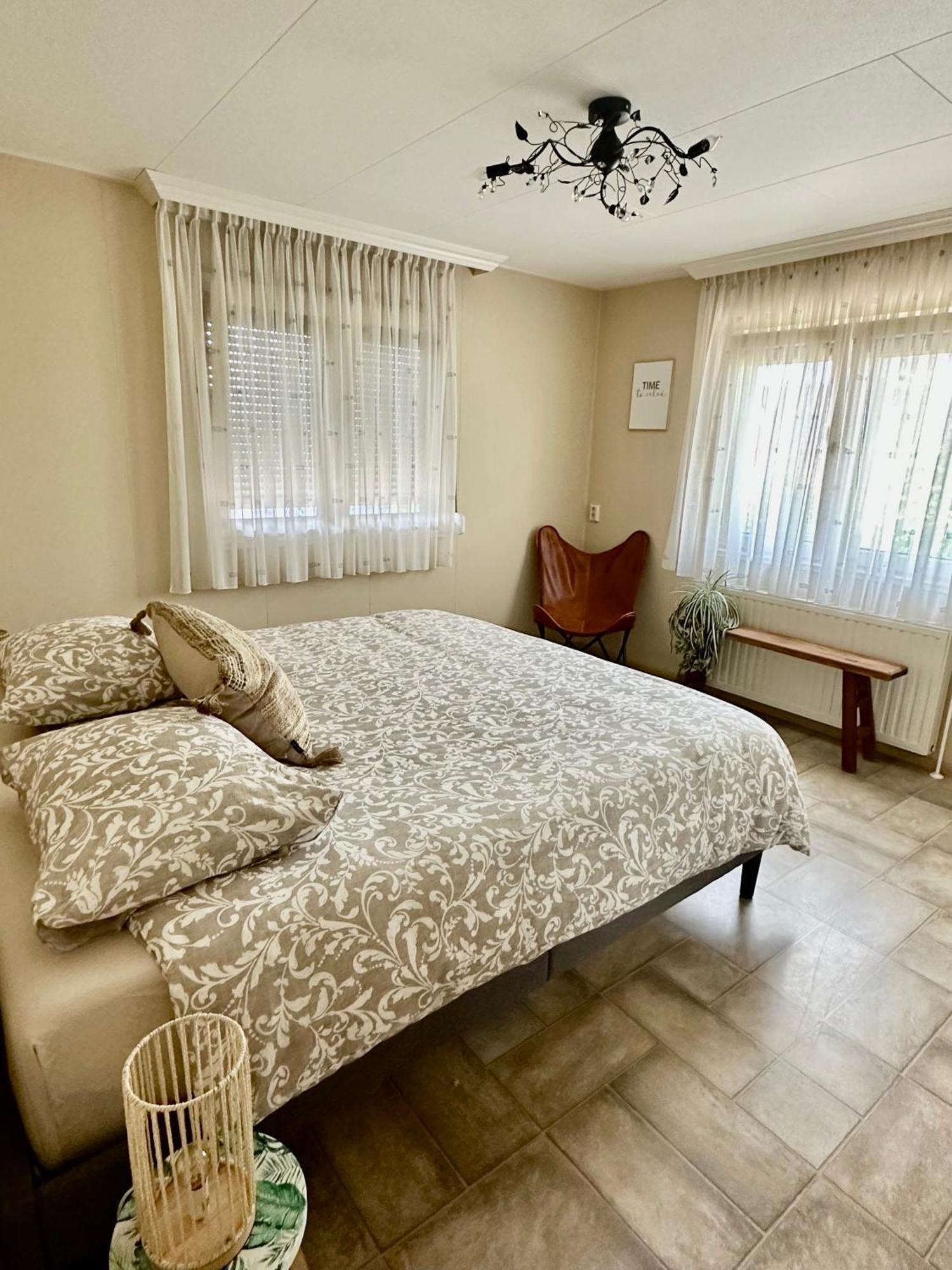 Vakantiewoning De Bosrand Aan Zee Sint-Annaland Extérieur photo